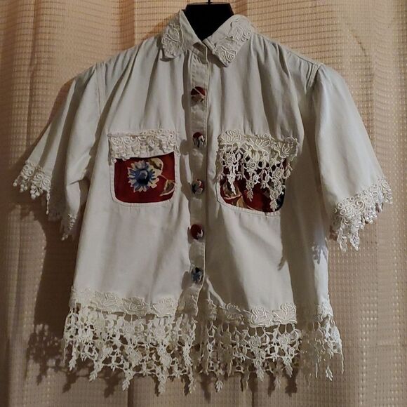 Rosette Tops - ROSETTES VINTAGE  Button Up